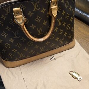 Louis Vuitton Monogram Handbag